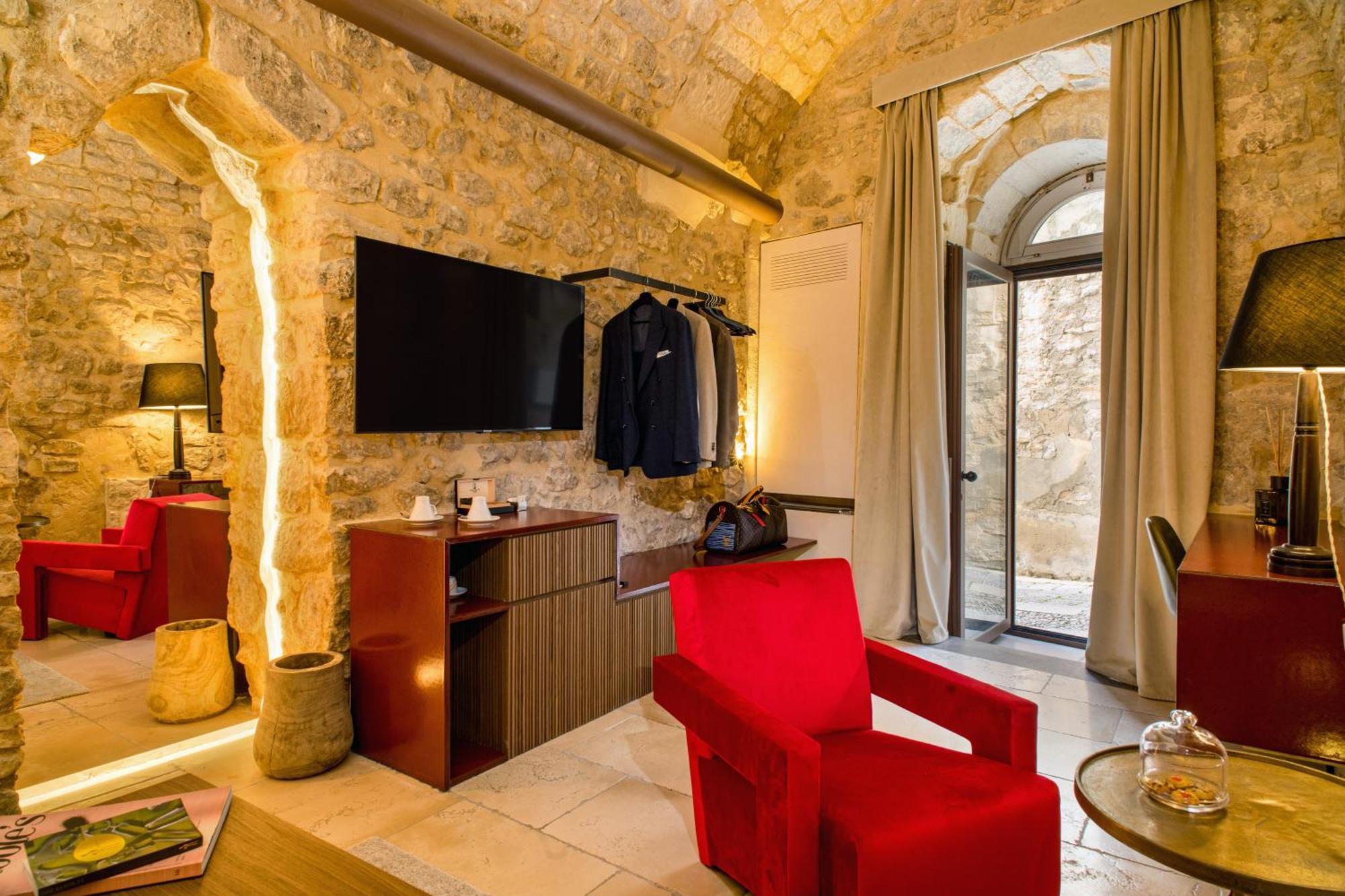Deluxe Junior Suite